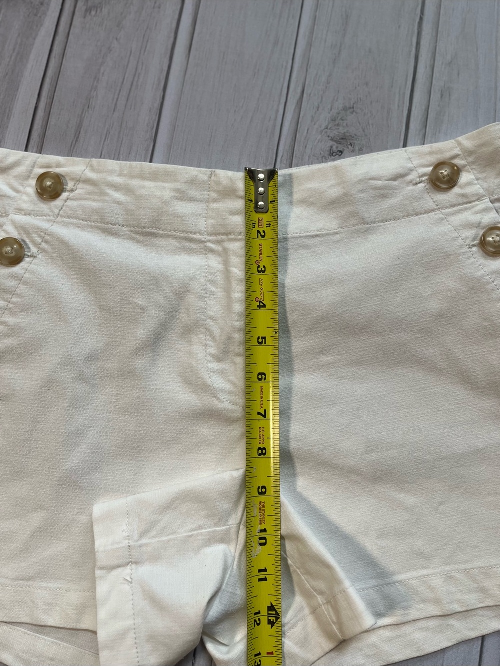 Women’s Loft nautical flat front ivory cotton blend high rise shorts. Size 6 - Picture 11 of 14